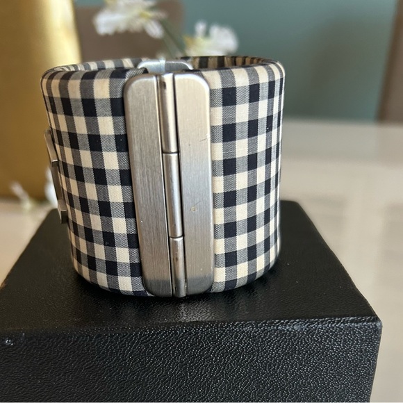 Chanel cuff bracelet - Picture 5 of 8